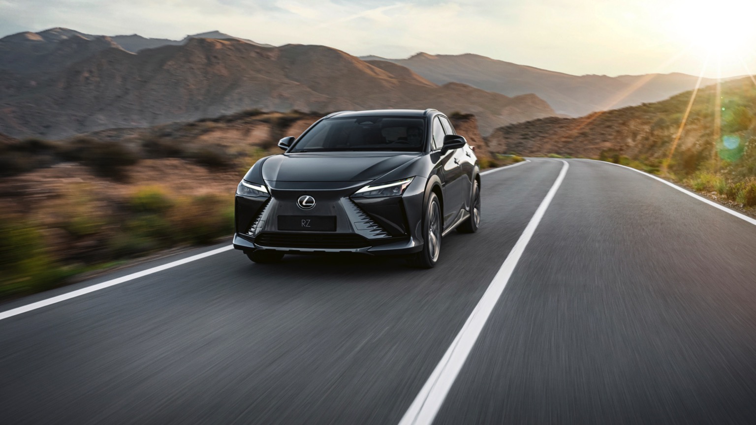 Lexus_RZ_450e-15