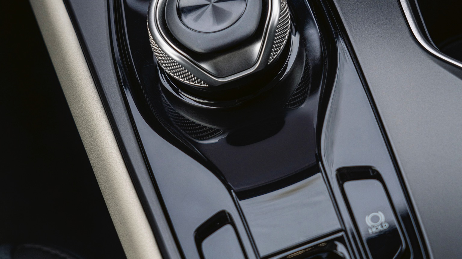 Lexus_RZ_450e-30