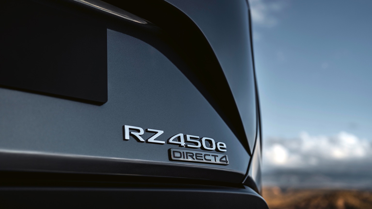 Lexus_RZ_450e-32