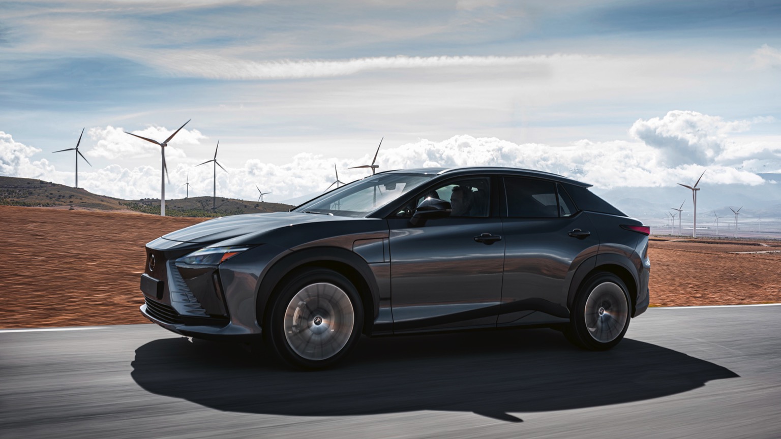 Lexus_RZ_450e-9