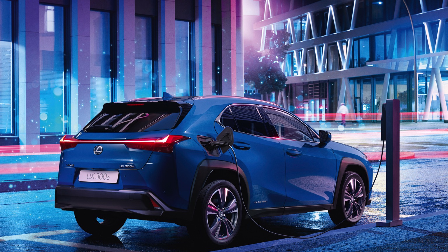 Lexus_UX_300e_Electric_2020-2