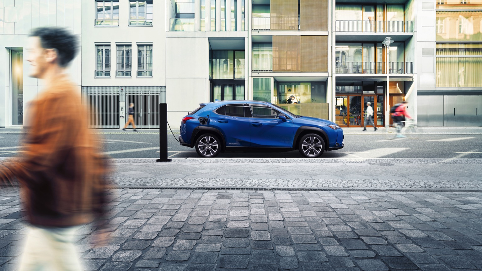 Lexus_UX_300e_Electric_2020-5