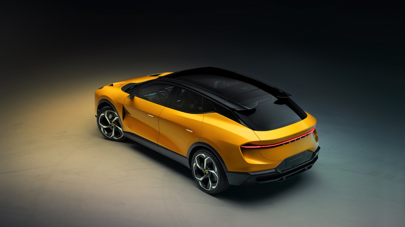 Lotus_Eletre-5