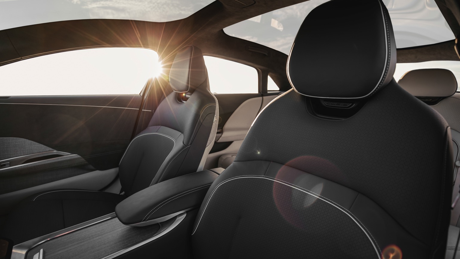 Lucid_Air-12