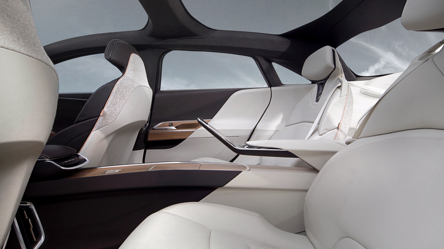 Lucid_Air-18
