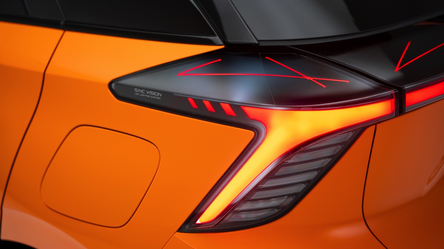 MG_MG4_Electric_2022-21