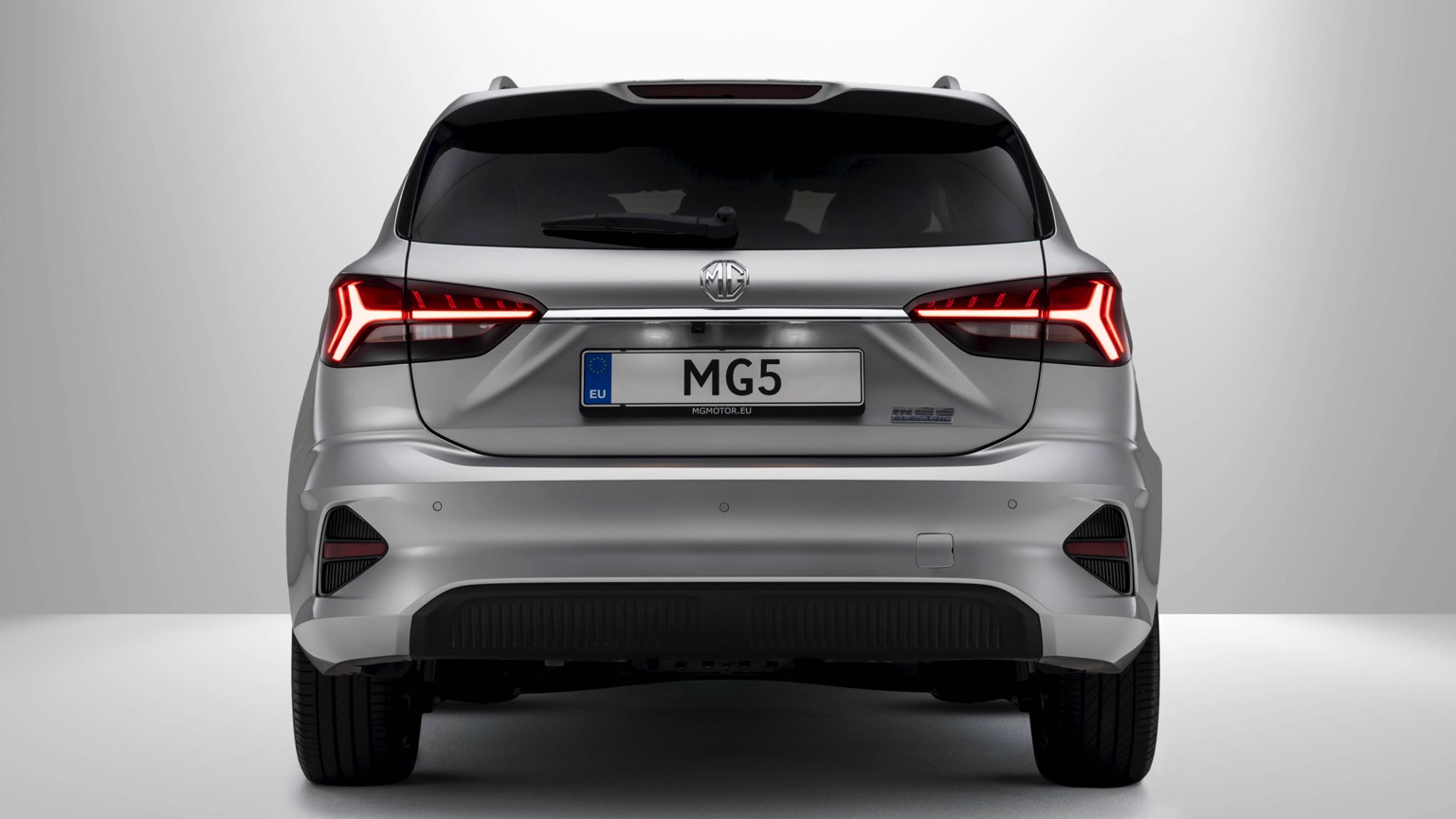 MG_MG5_Electric_2021-14