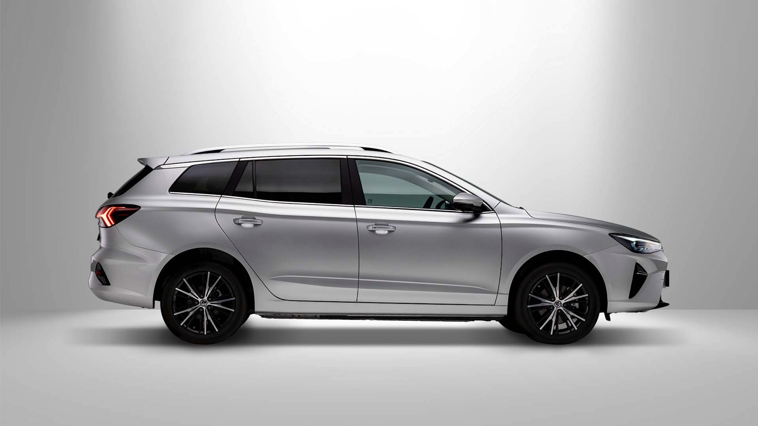 MG_MG5_Electric_2021-15