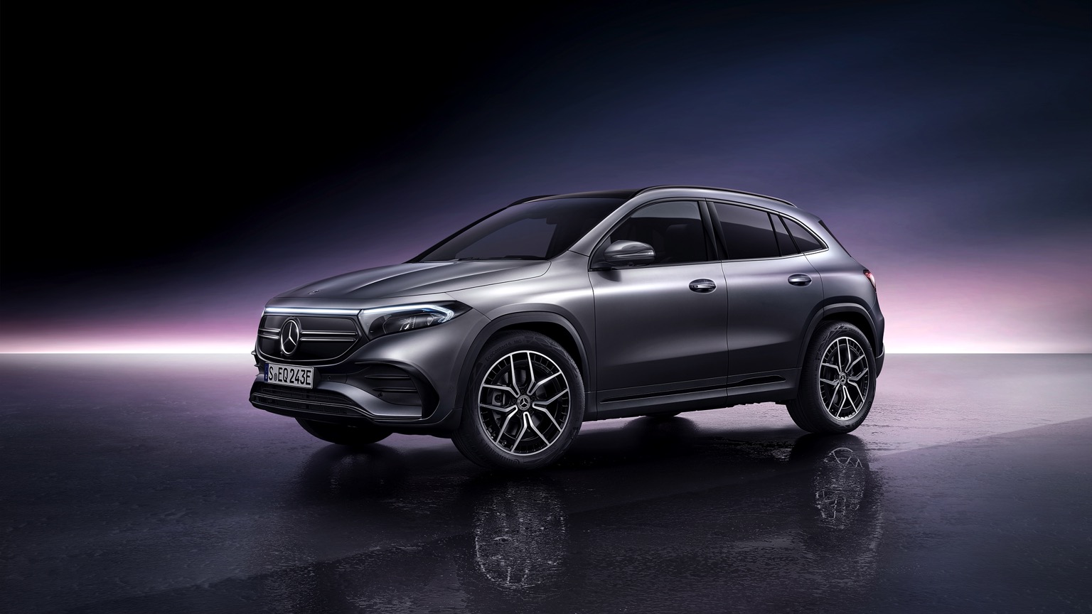Mercedes_EQA-13