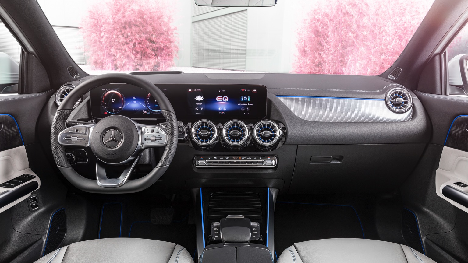 Mercedes_EQA-19
