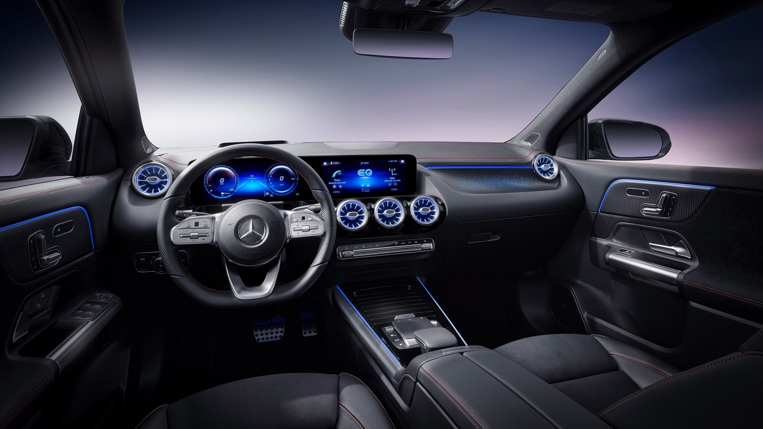 Mercedes_EQA-24