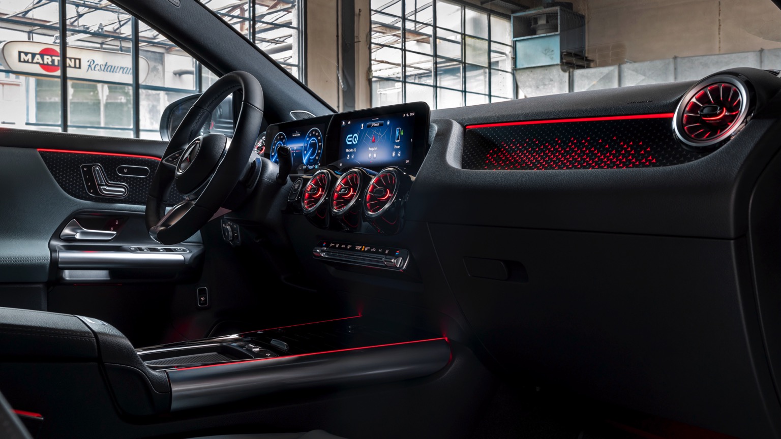 Mercedes_EQA_2024-16