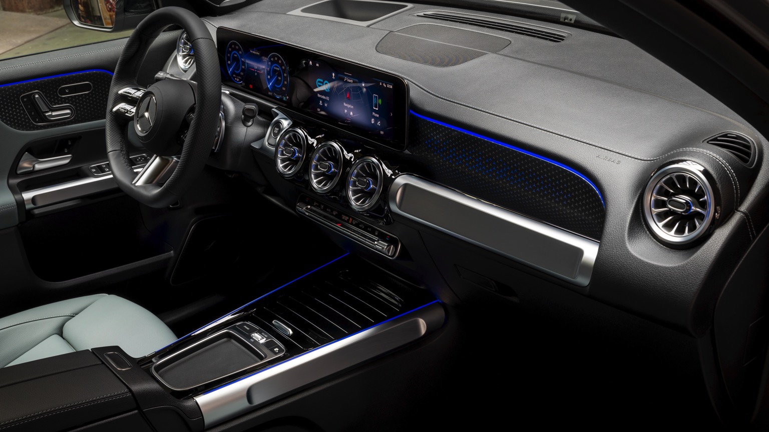 Mercedes_EQA_2024-18