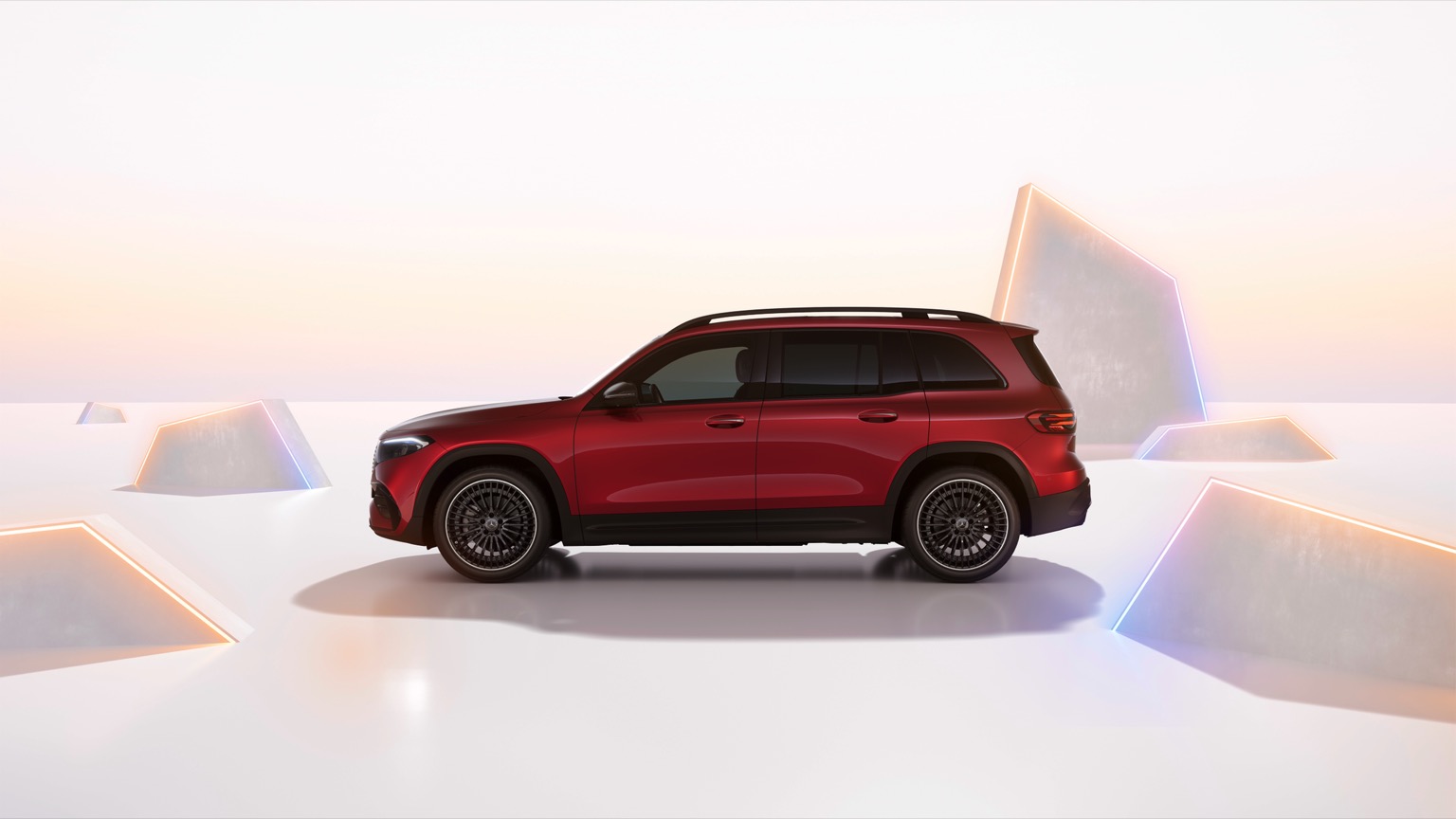 Mercedes_EQB_2024-7