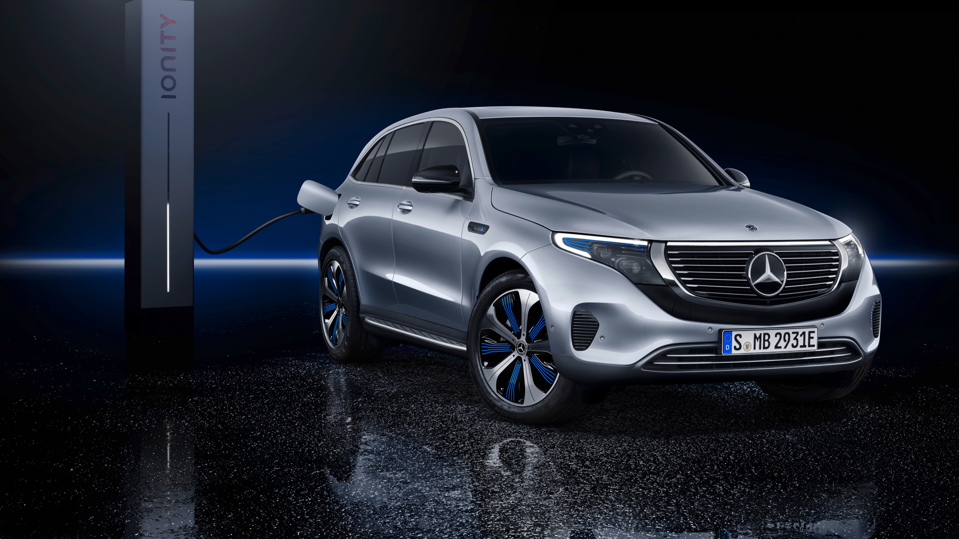 Mercedes_EQC-9