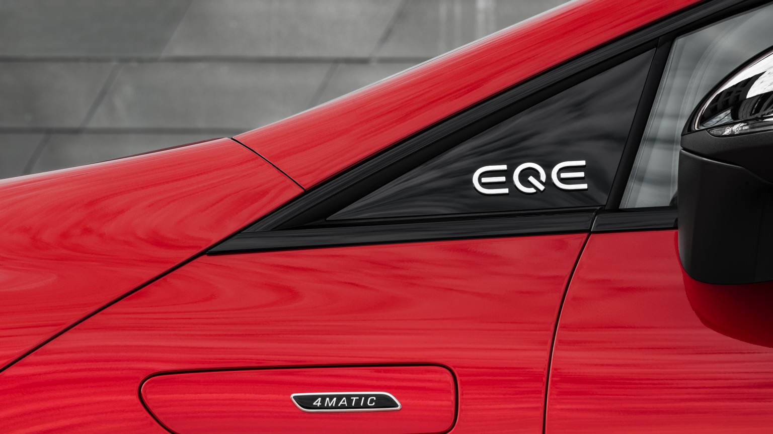 Mercedes_EQE_AMG_43-21