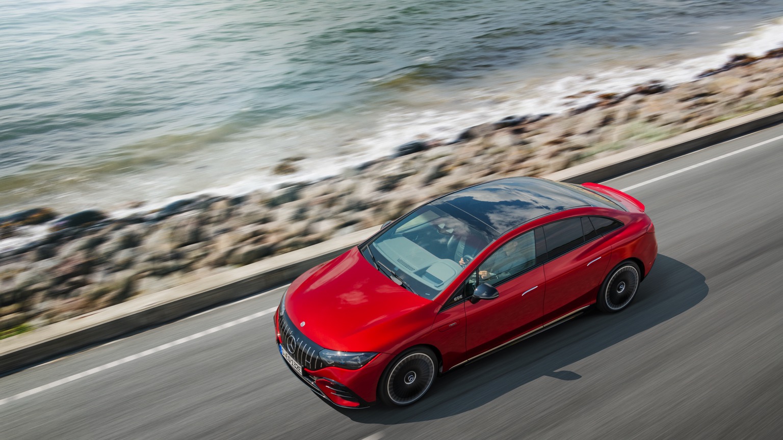 Mercedes_EQE_AMG_43-5