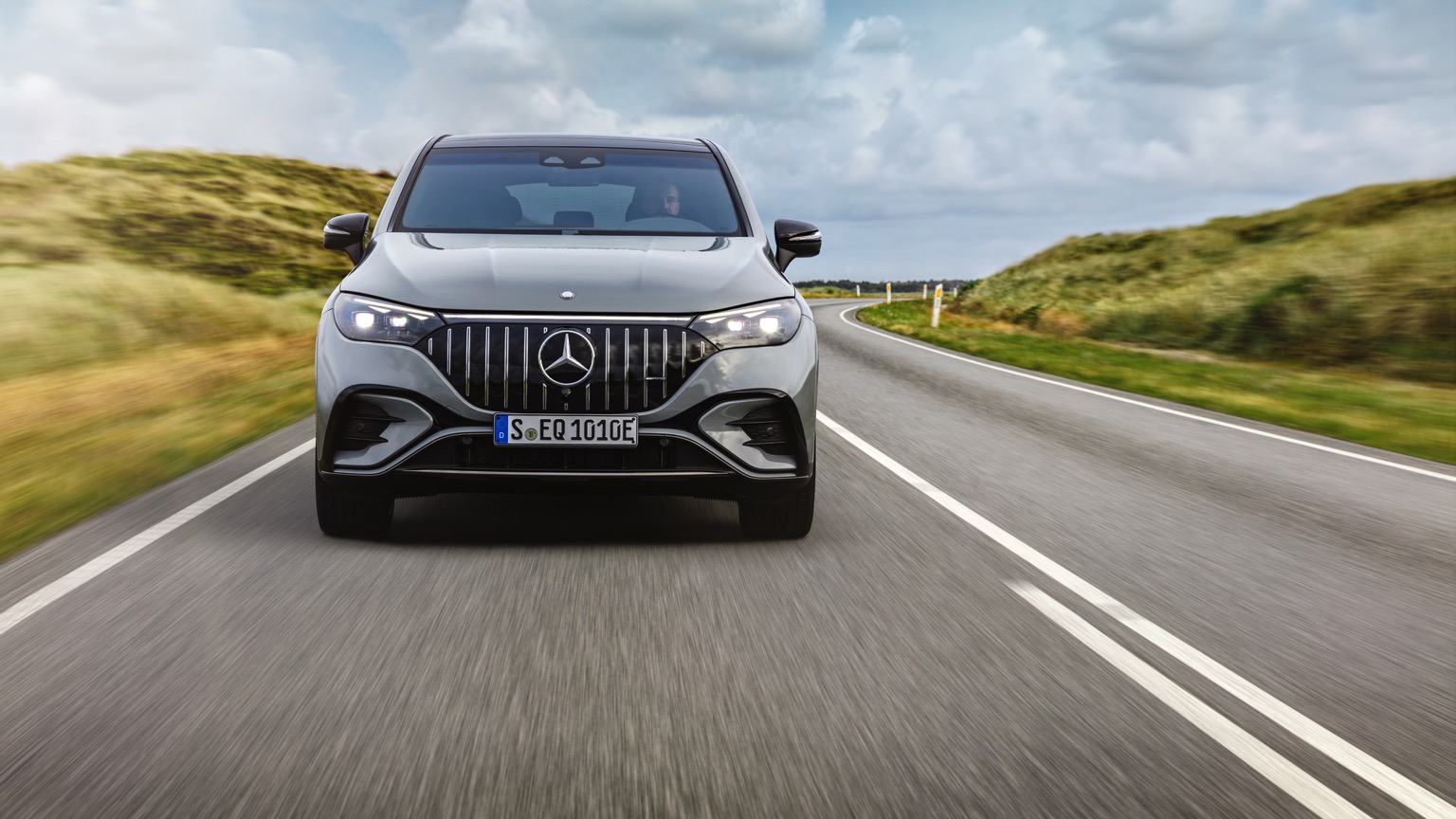 Mercedes_EQE_AMG_SUV-12