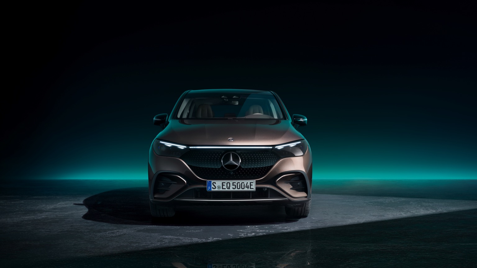 Mercedes_EQE_SUV-28