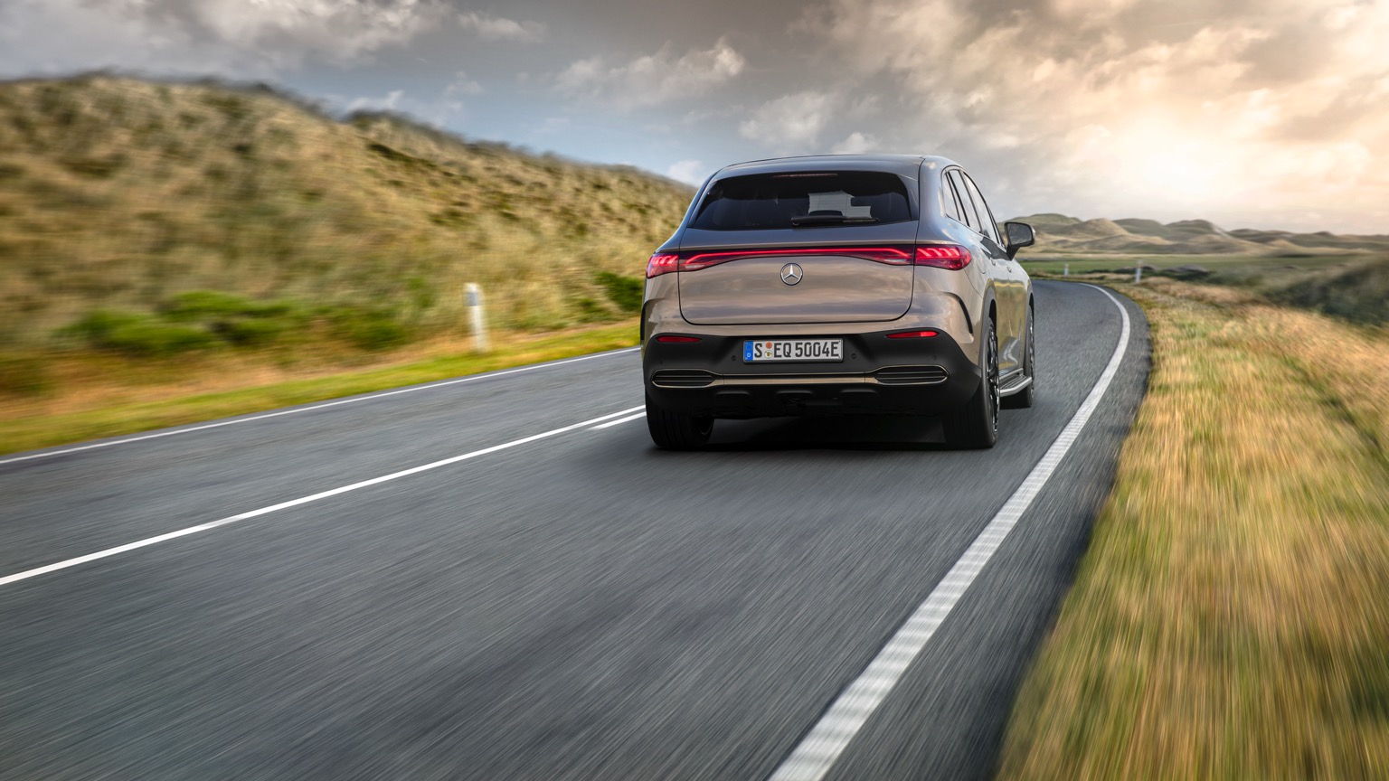 Mercedes_EQE_SUV-3