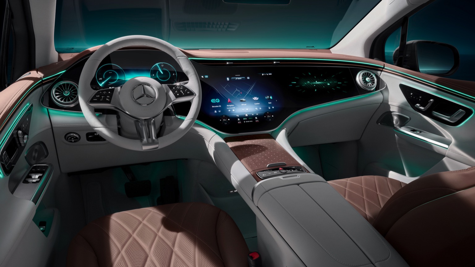 Mercedes_EQE_SUV-36