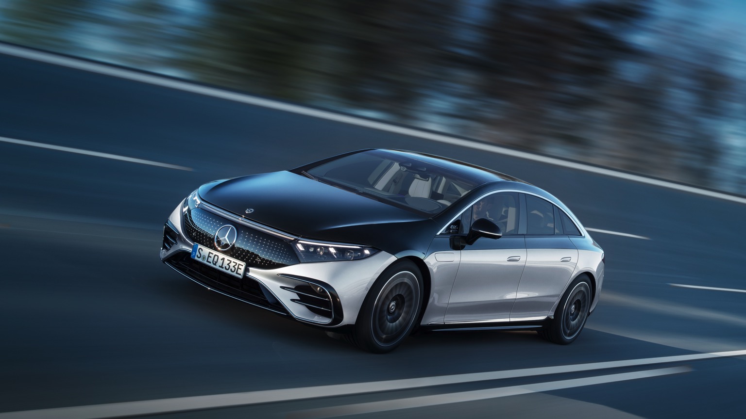 Mercedes_EQS_2021-13