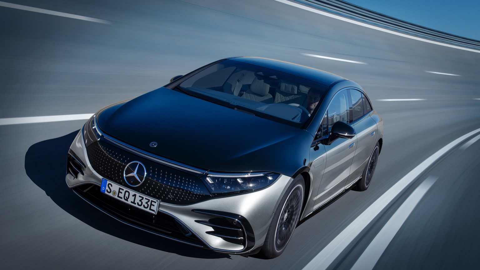 Mercedes_EQS_2021-14