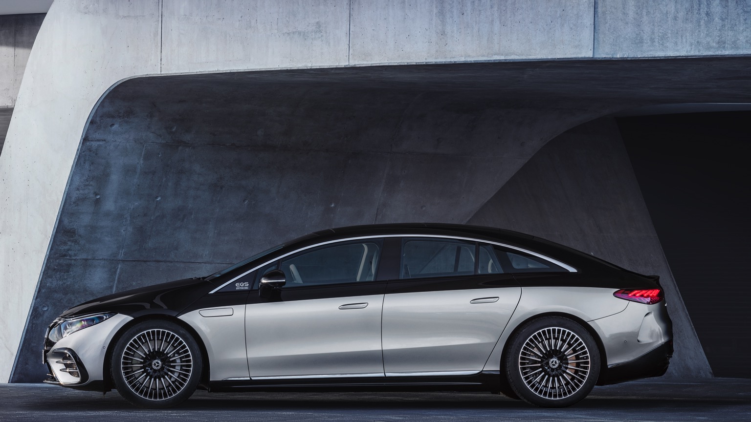 Mercedes_EQS_2021-5
