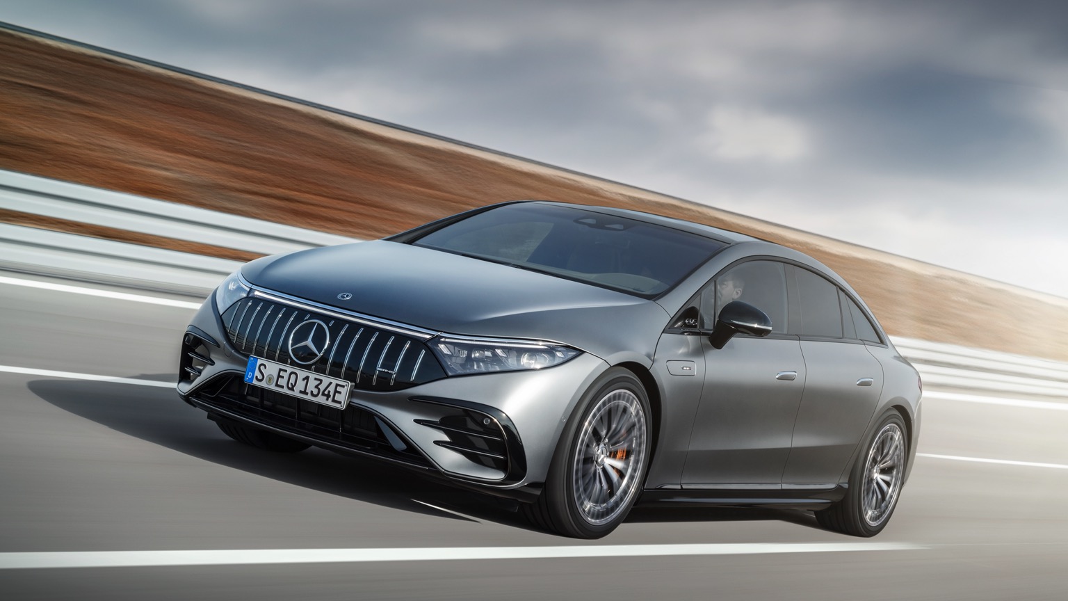 Mercedes_EQS_AMG_2021-1