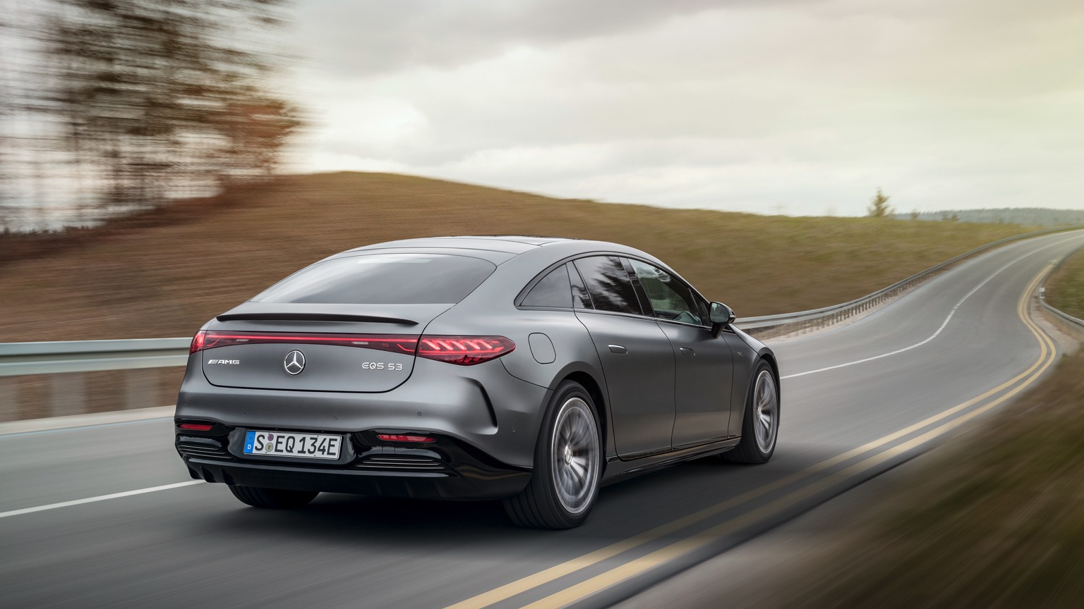 Mercedes_EQS_AMG_2021-2