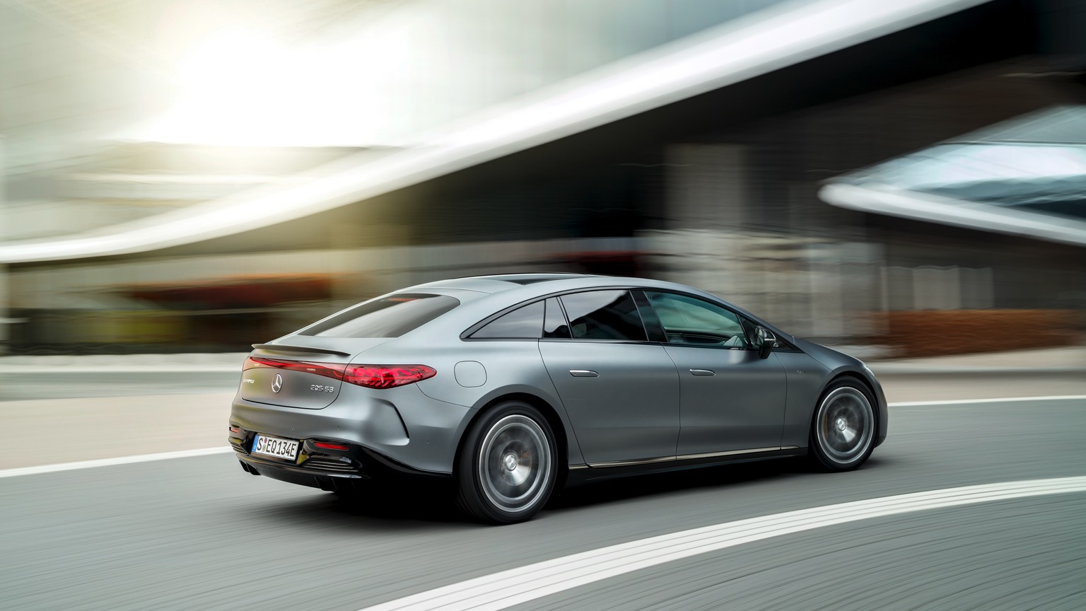 Mercedes_EQS_AMG_2021-6