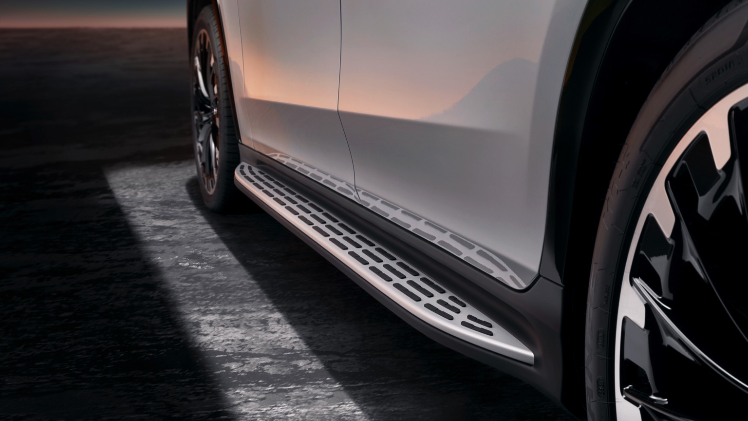 Mercedes_EQS_SUV_2022-48