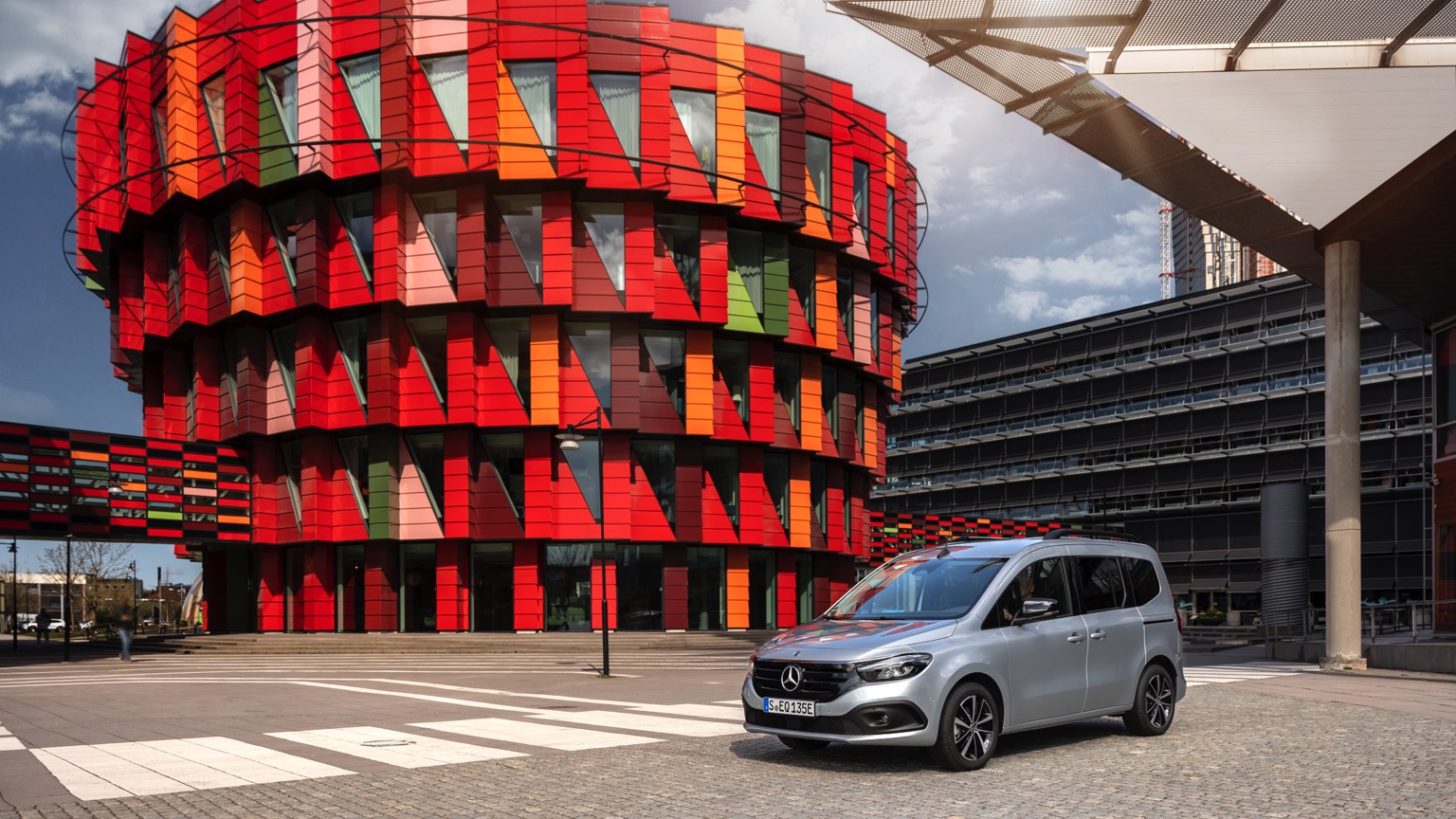 Mercedes_EQT_2023-11