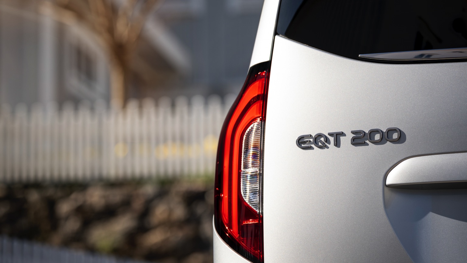 Mercedes_EQT_2023-35