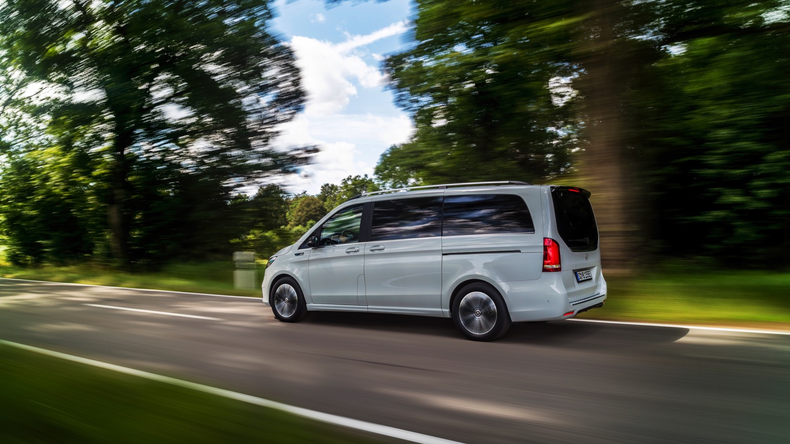 Mercedes_EQV-4
