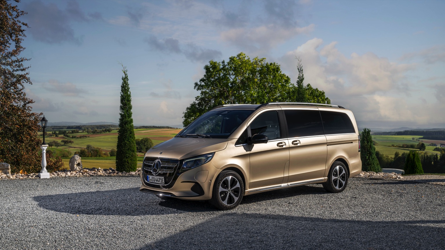 Mercedes_EQV_2024-3