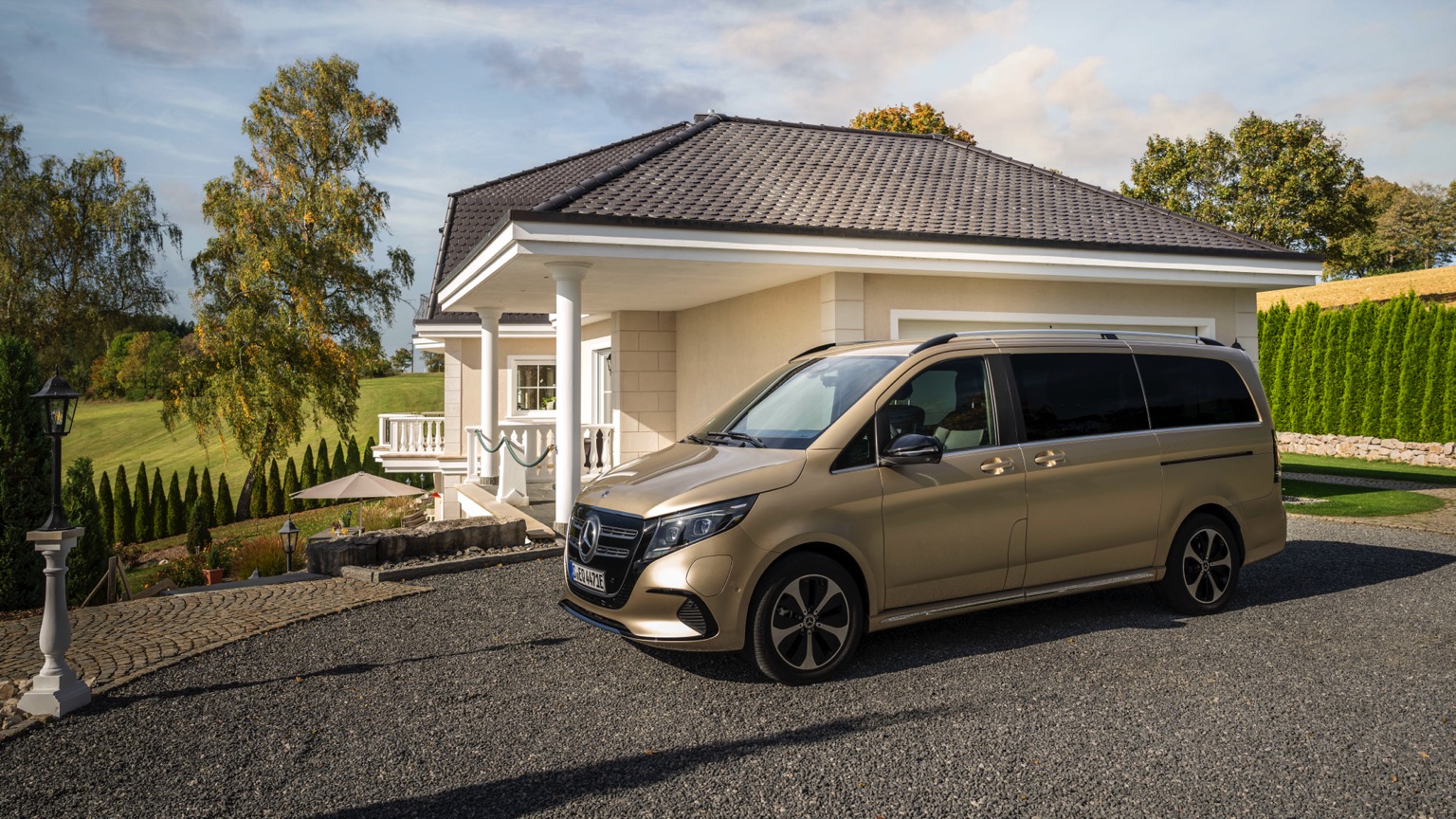 Mercedes_EQV_2024-5