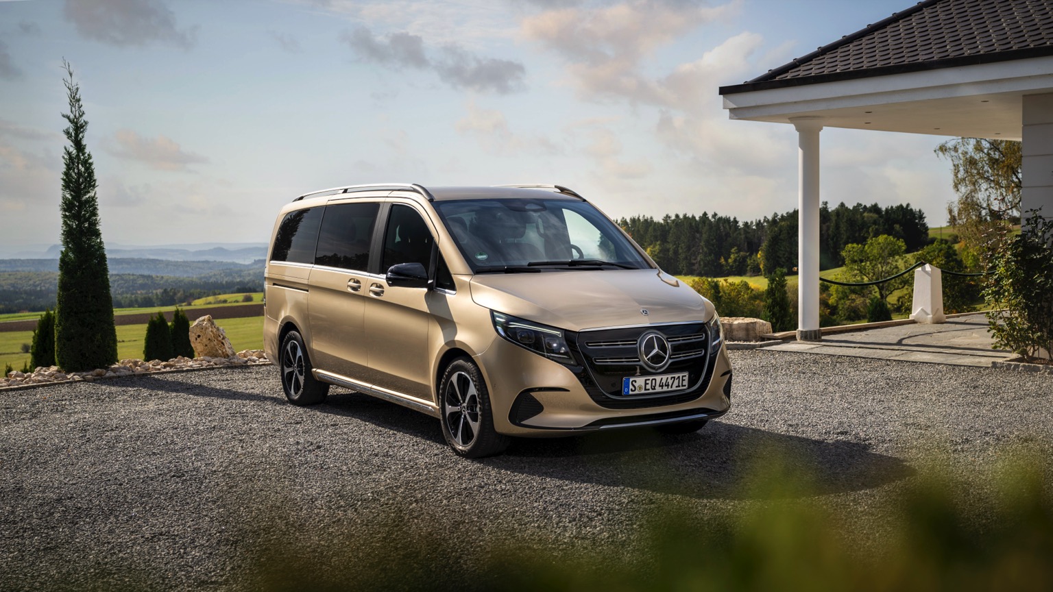 Mercedes_EQV_2024-8
