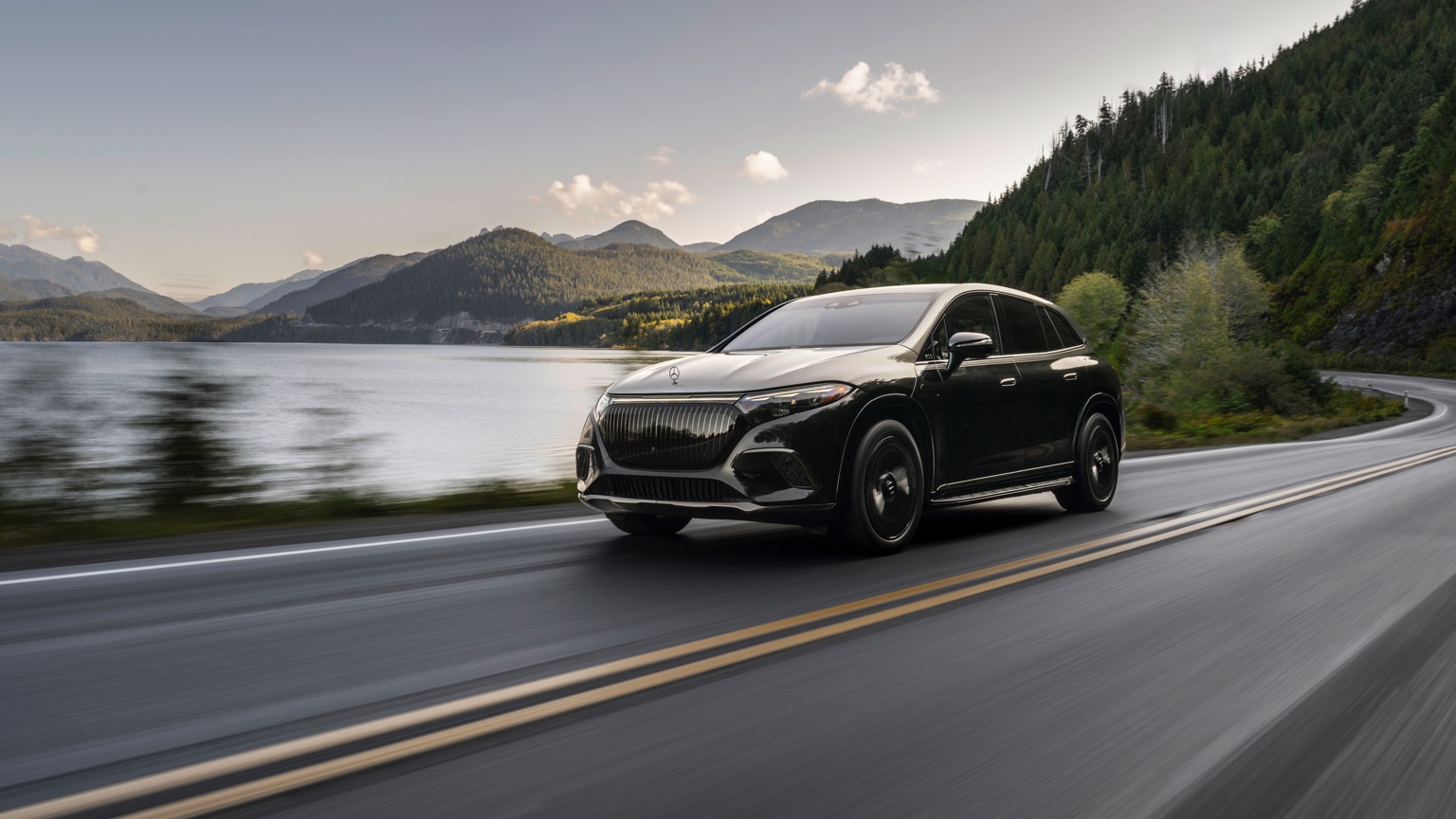 Mercedes_Maybach_EQS_SUV_2024-9