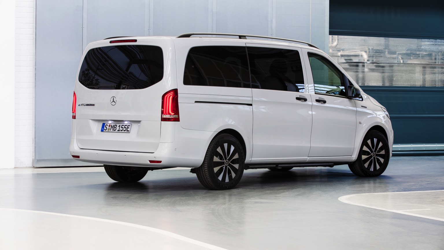 Mercedes_eVito_2021-2