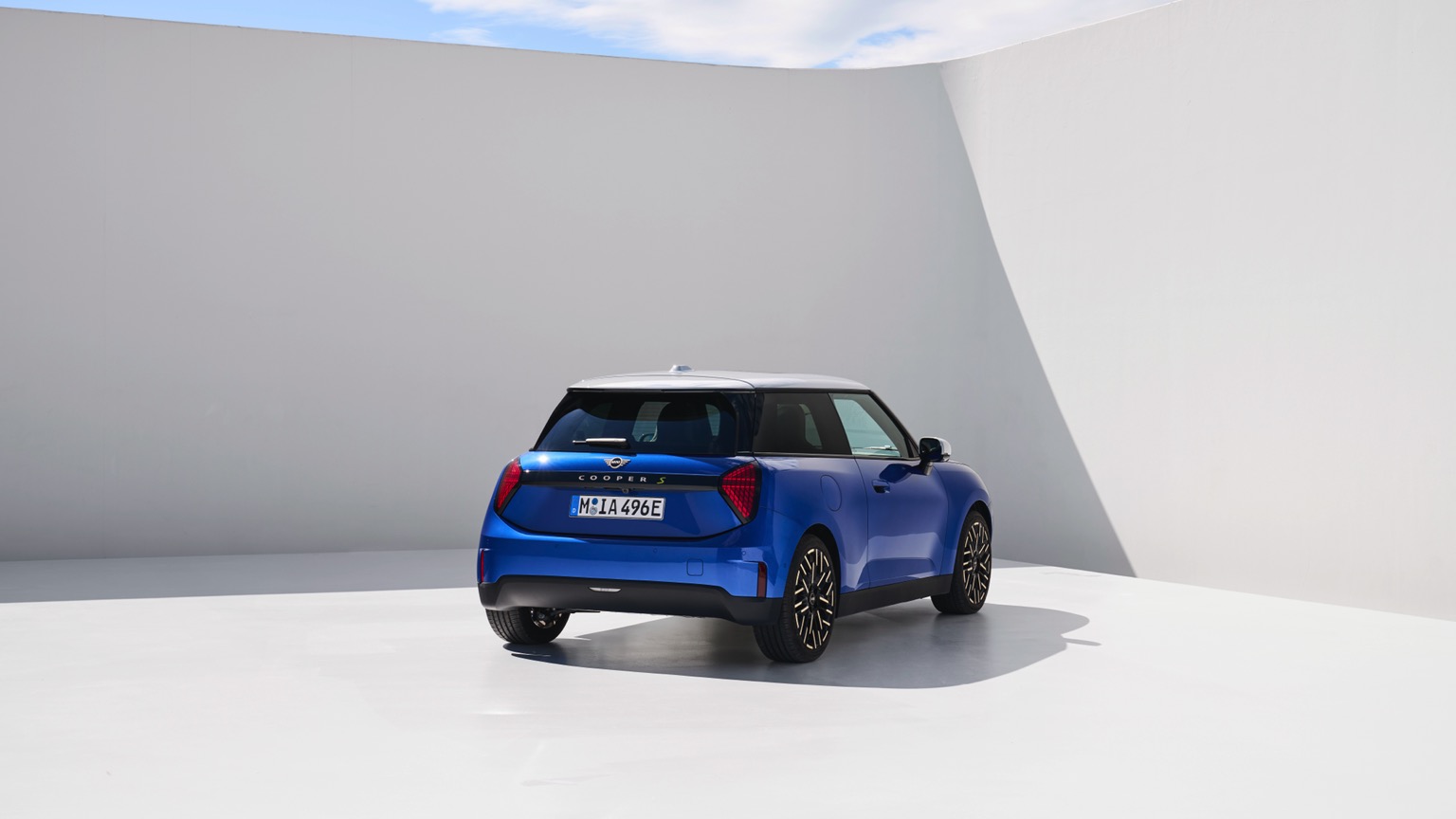 Mini_Cooper_Electric_2024-10