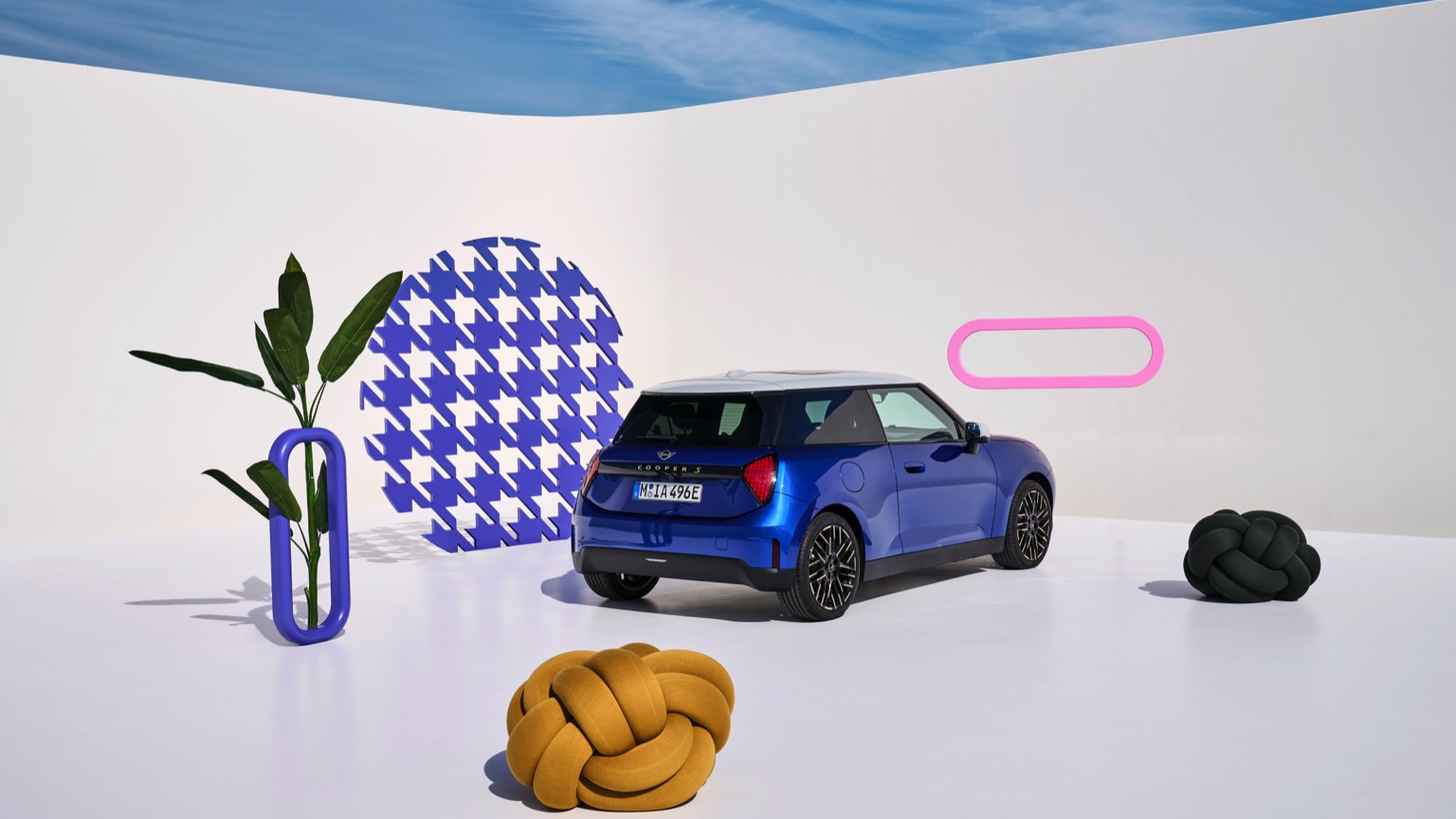 Mini_Cooper_Electric_2024-15