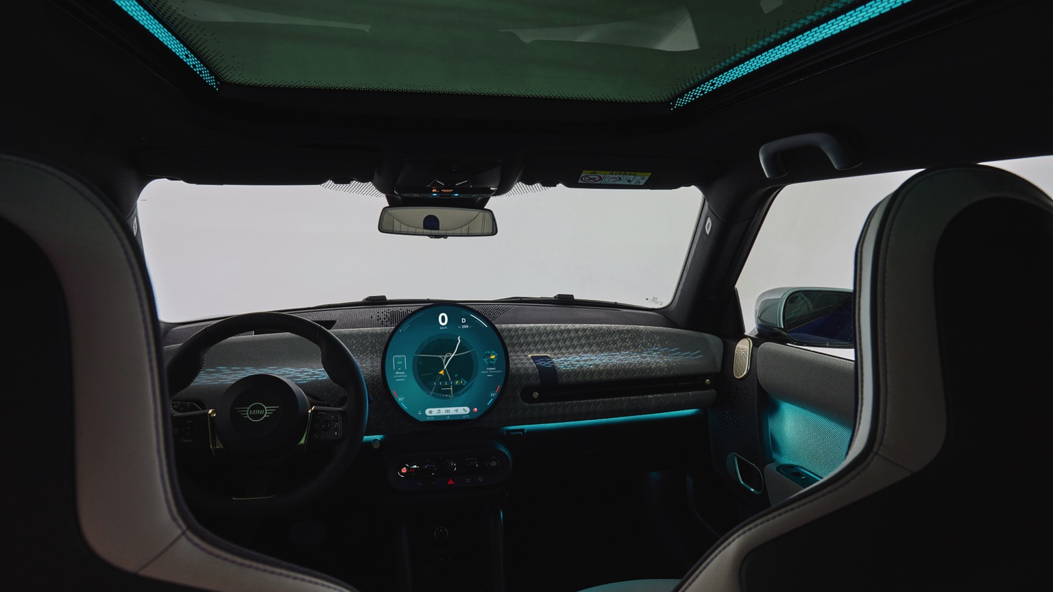 Mini_Cooper_Electric_2024-23