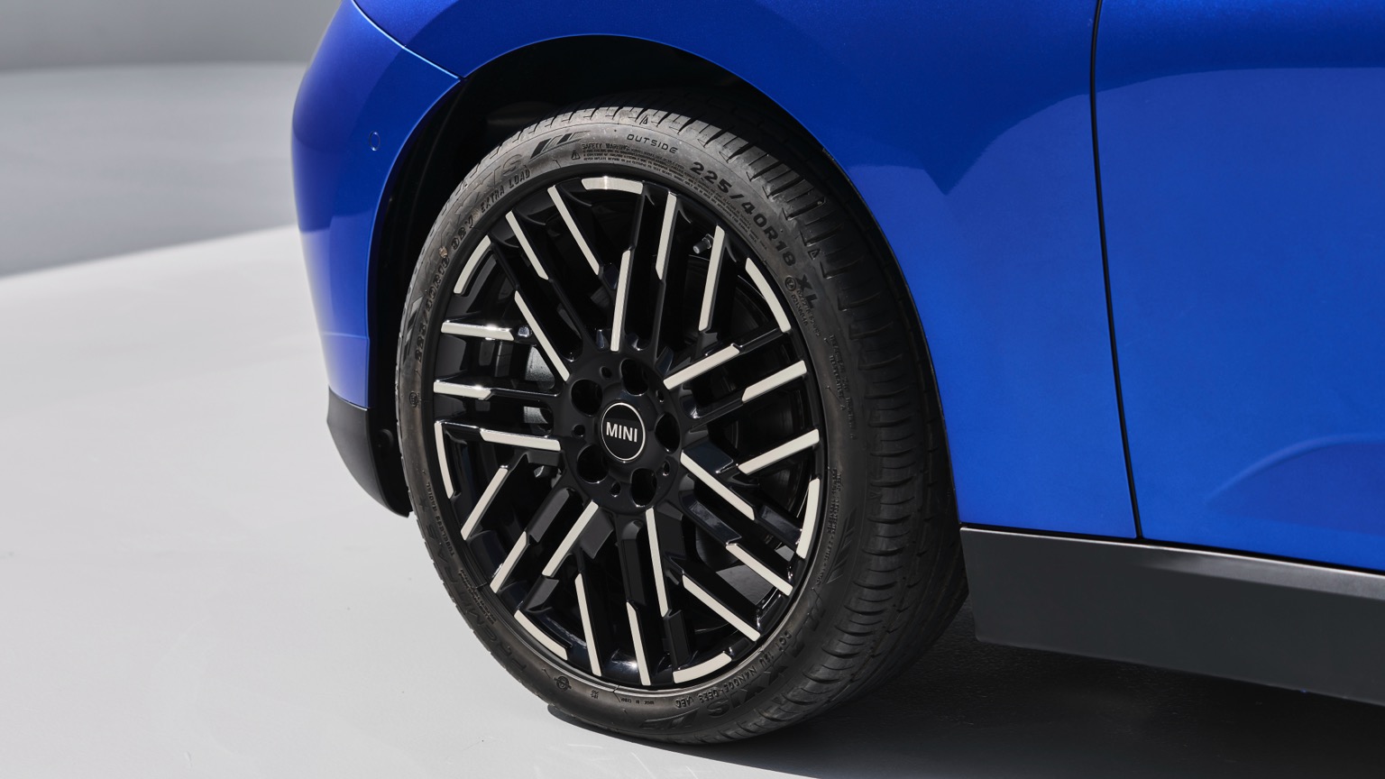 Mini_Cooper_Electric_2024-34