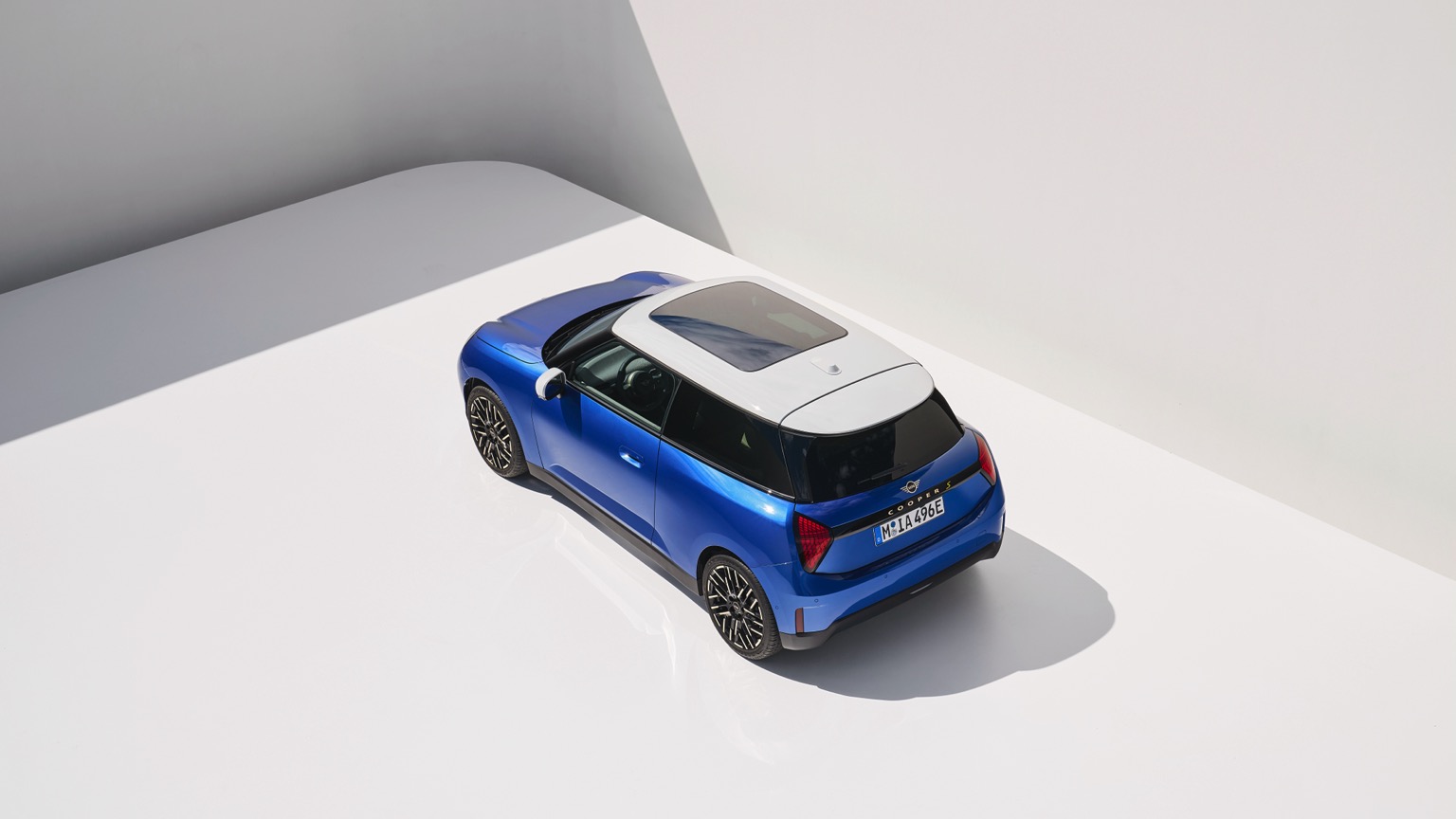 Mini_Cooper_Electric_2024-6