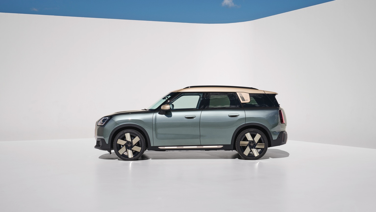 Mini_Countryman_2024-8