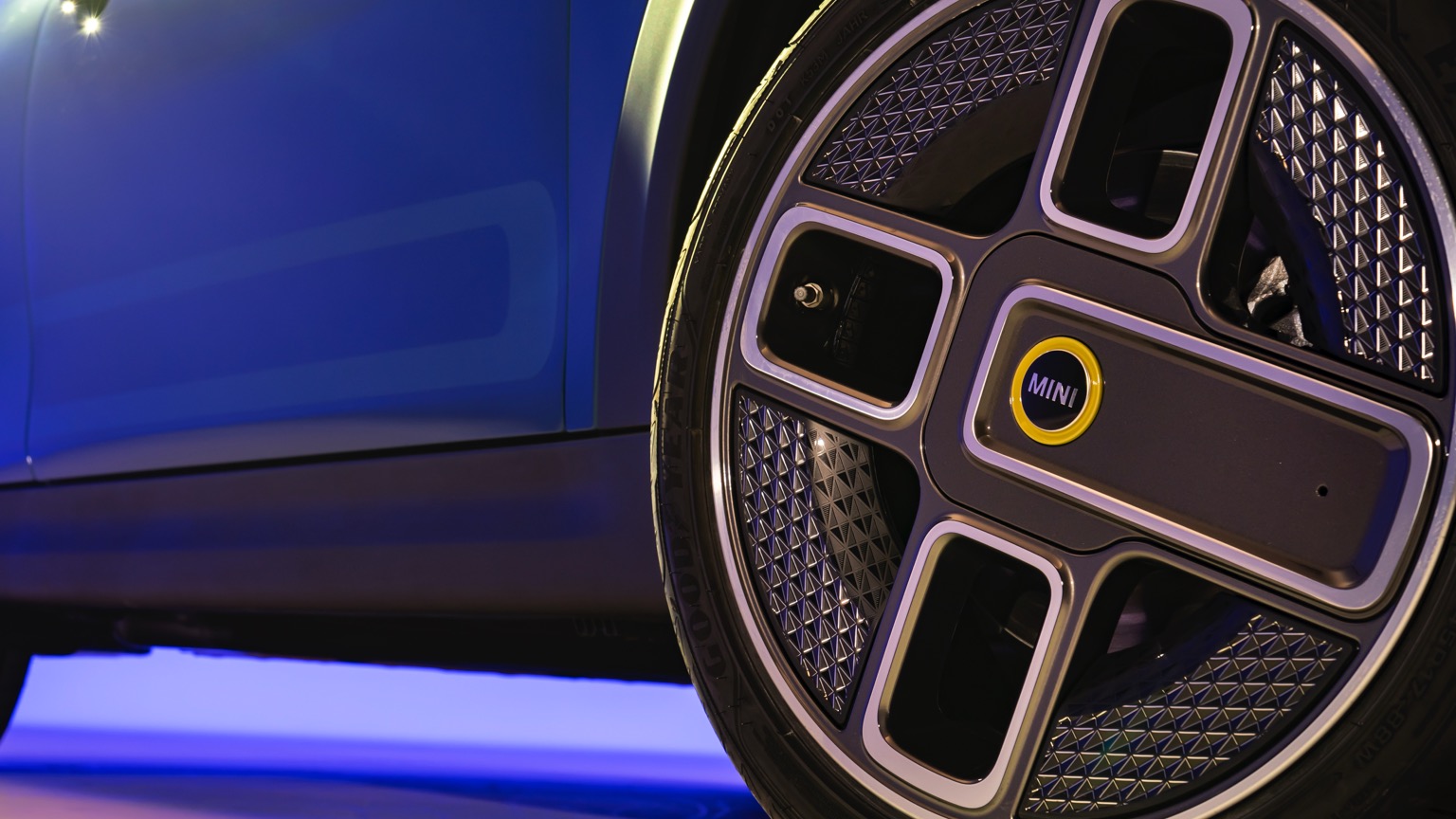 Mini_Electric_2021-14