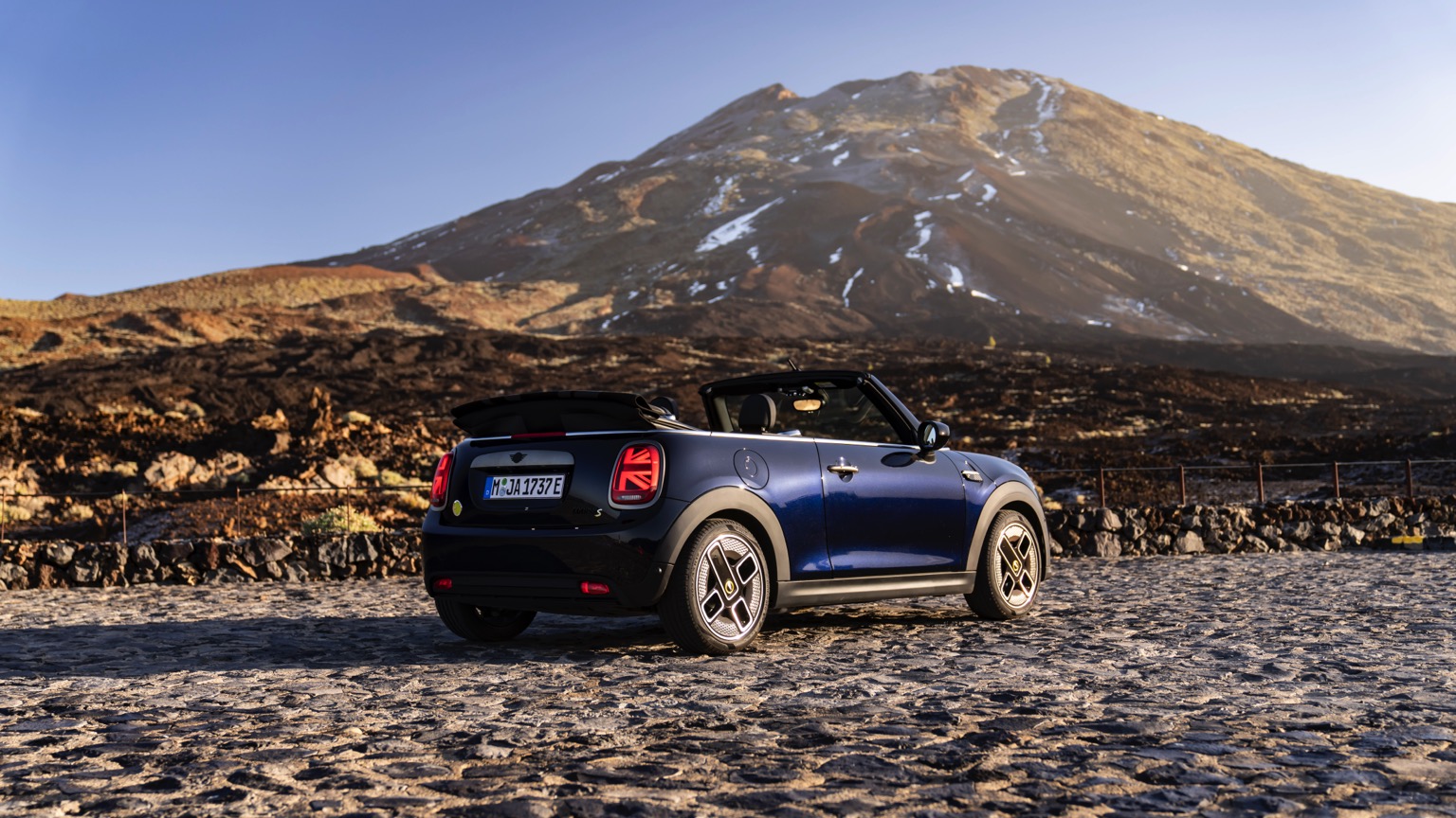 Mini_Electric_Convertible-16