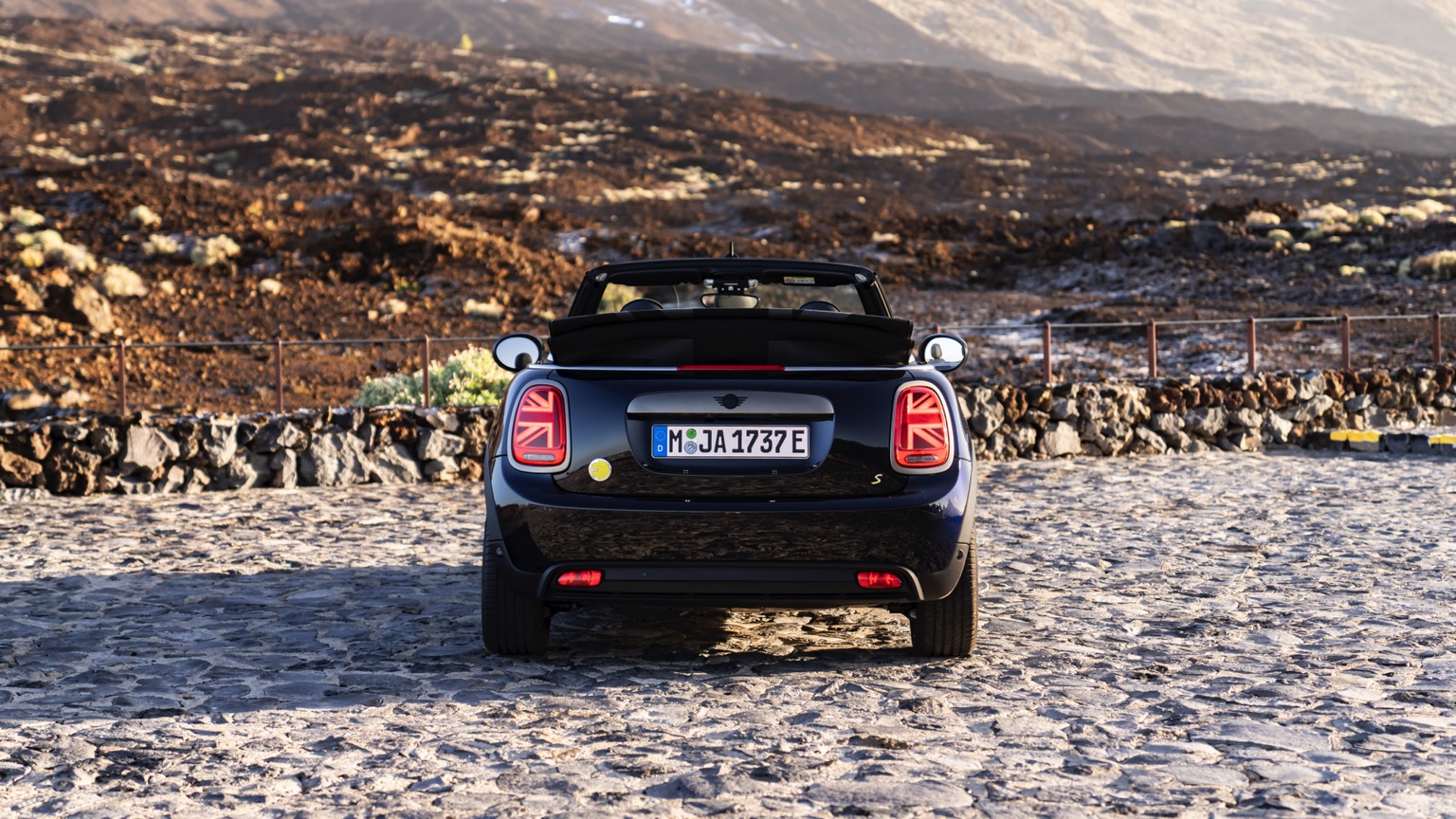 Mini_Electric_Convertible-17