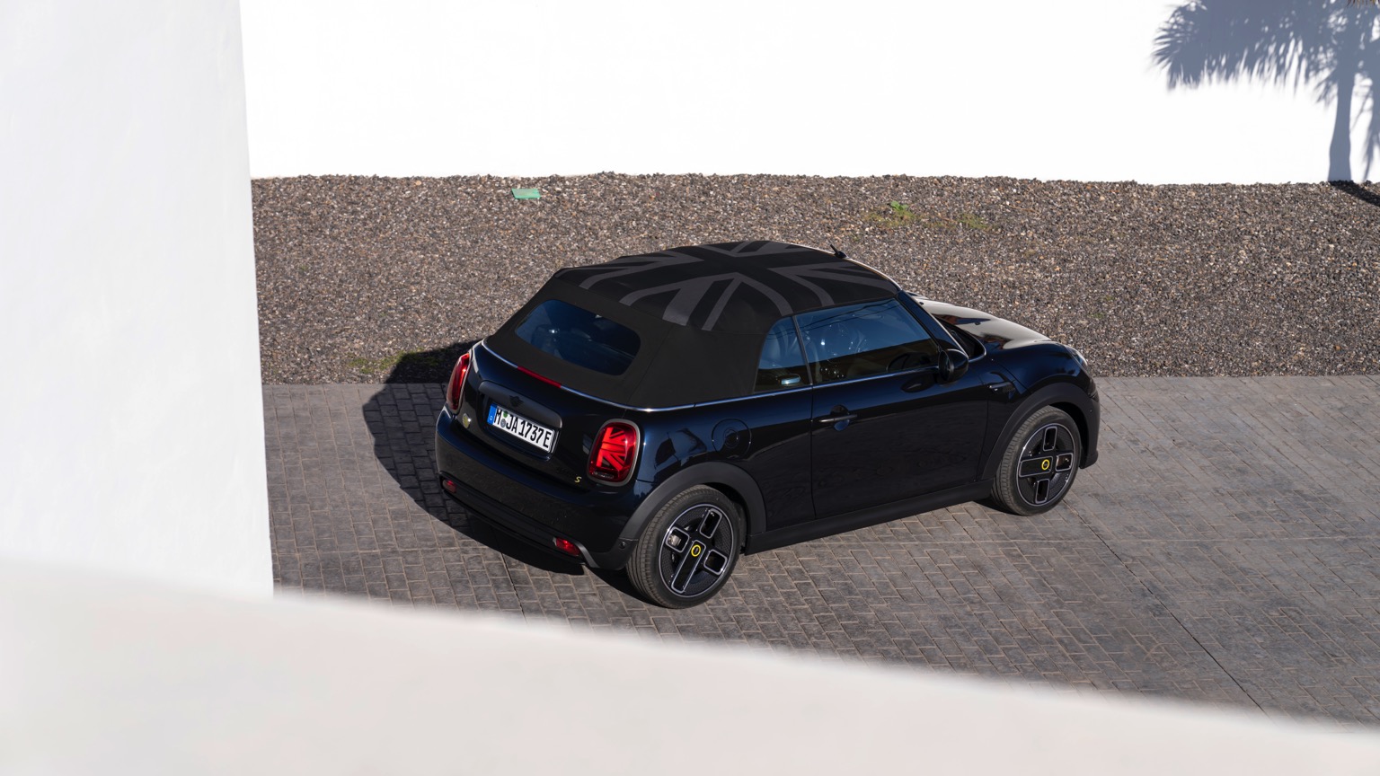 Mini_Electric_Convertible-23